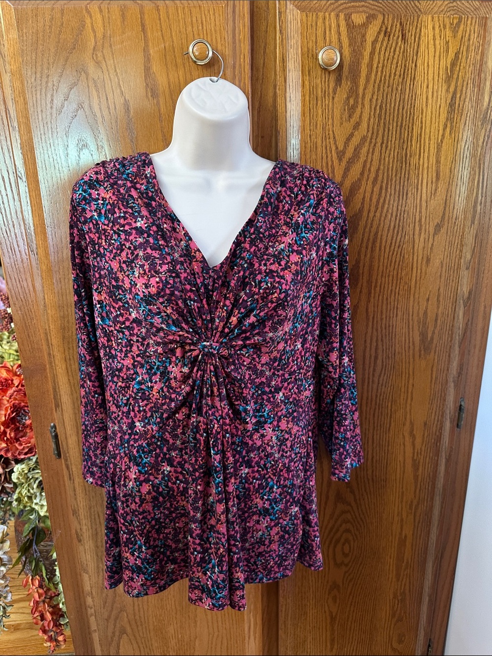 Daisy Fuentes Pink & Black Floral Twist-Front V-Neck Tunic
